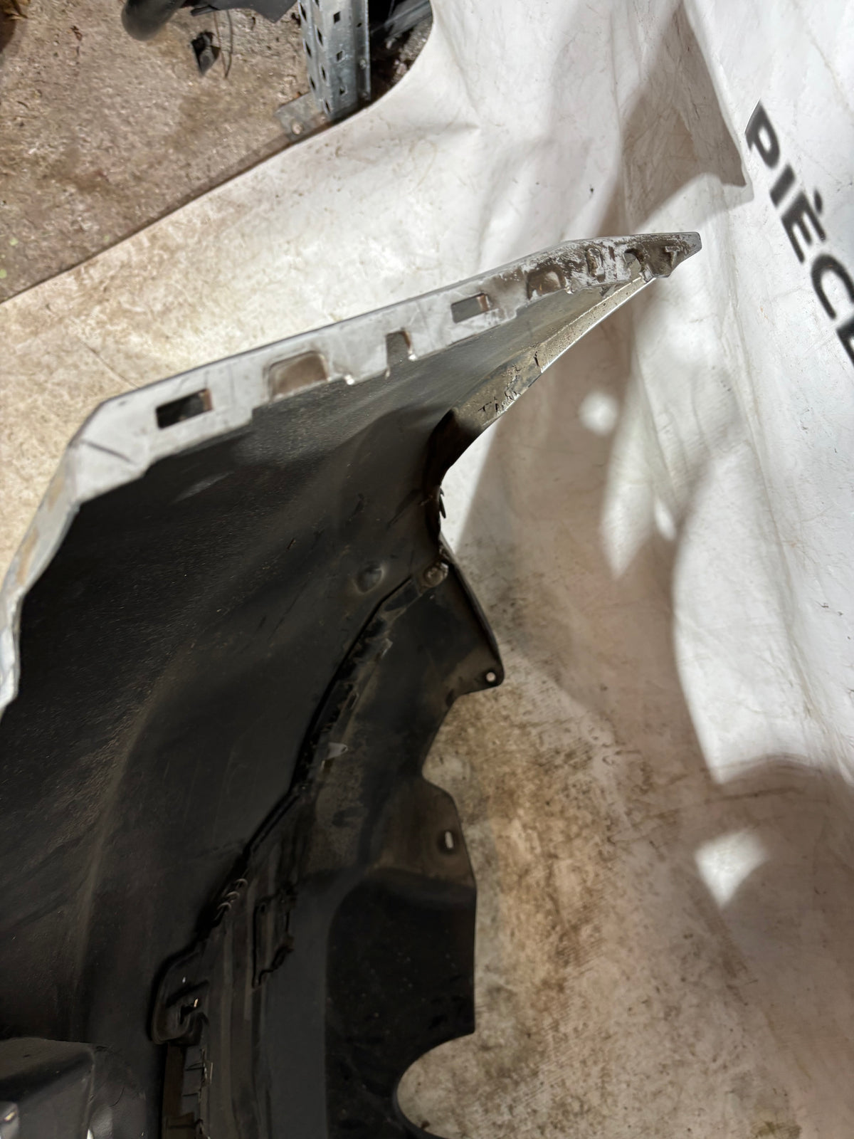 Pare choc arrière Renault Clio 4 gris 850222925R