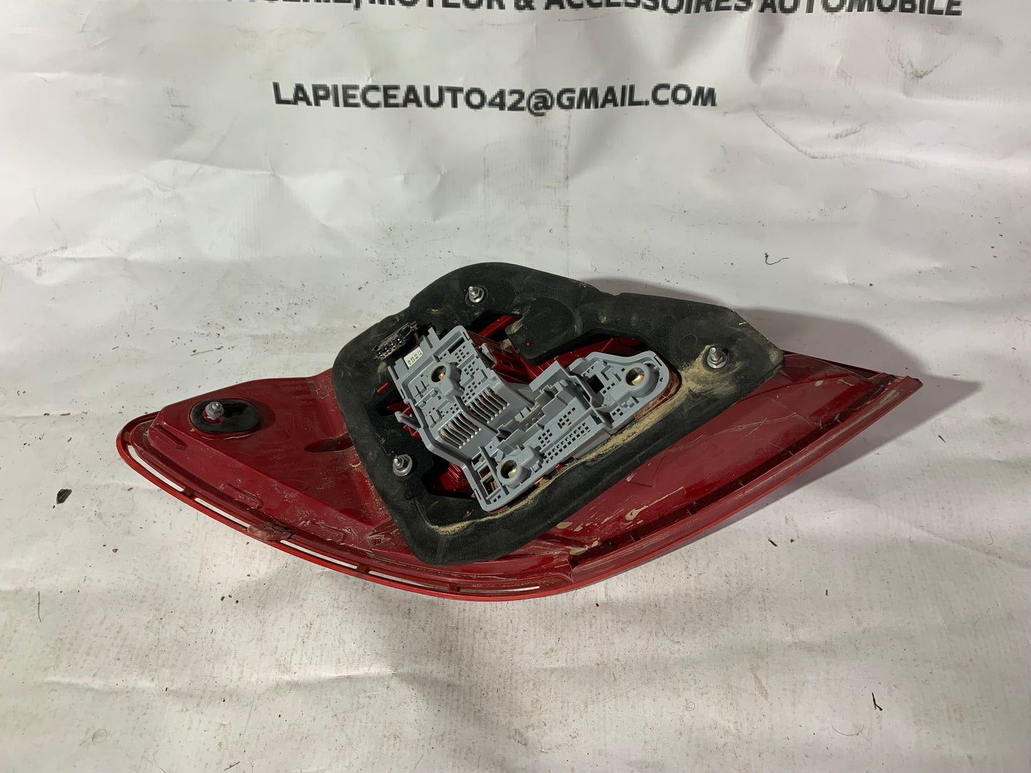 Feu arrière droit Mercedes classe C LED W204