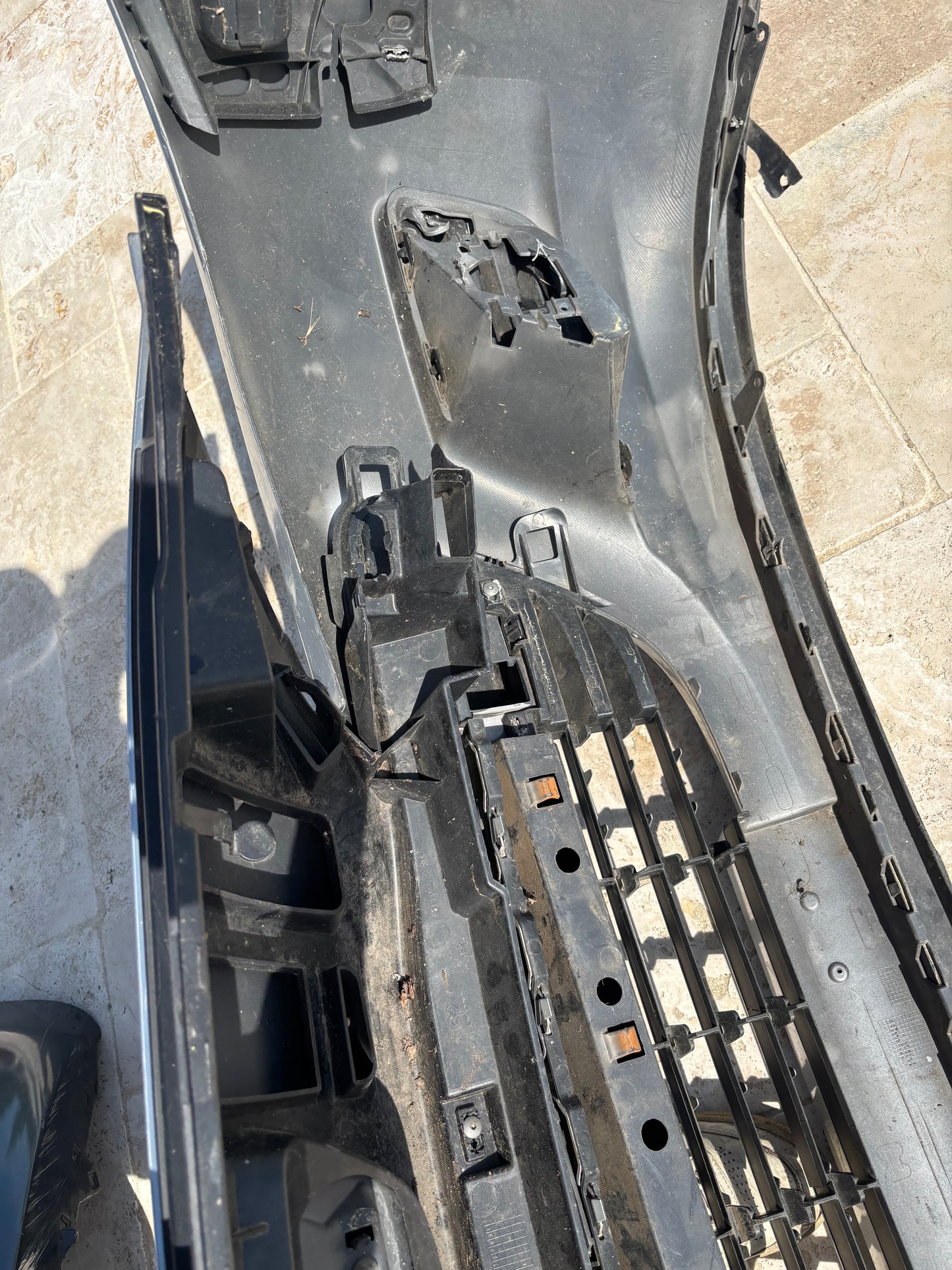 Pare choc avant Peugeot 207 gris