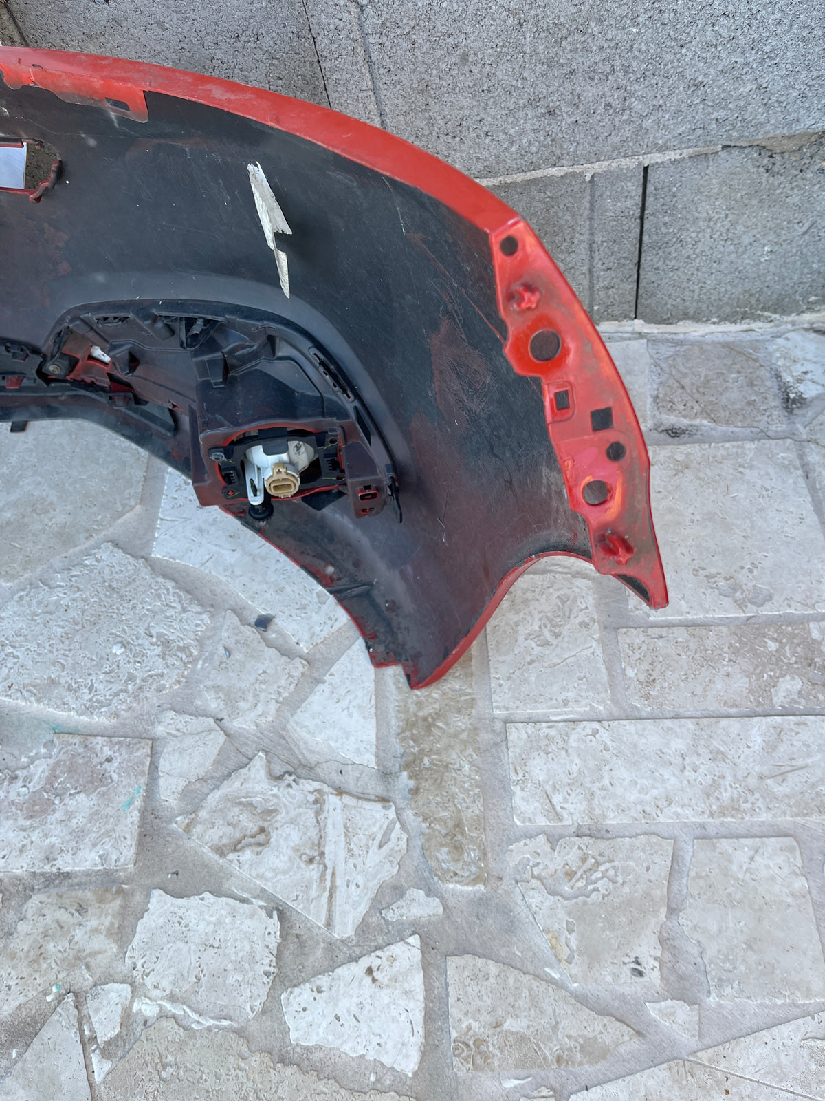 Pare choc AV rouge 9810513777 Peugeot 208 Phase 2