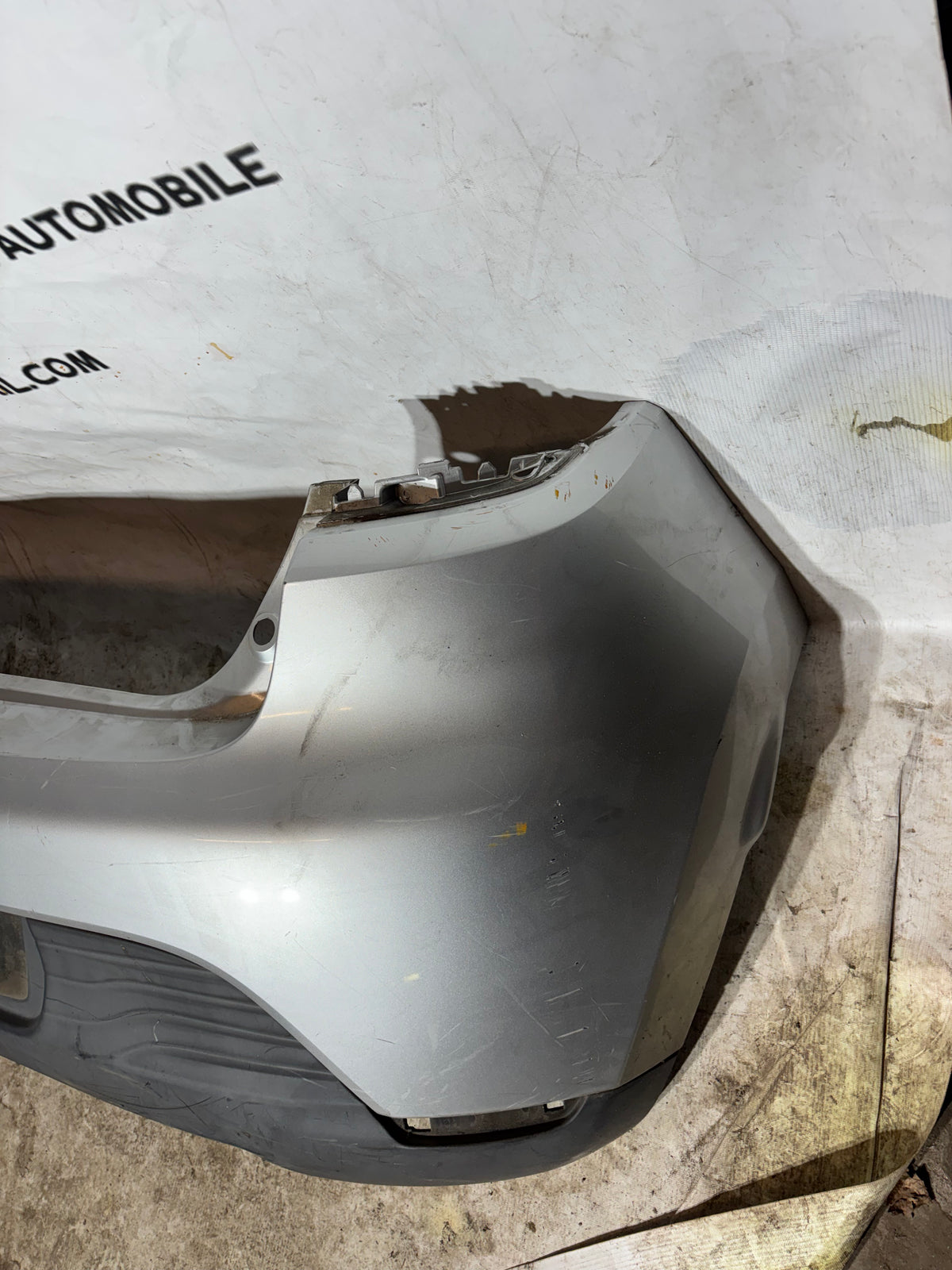 Pare choc arrière Renault Clio 4 gris 850222925R