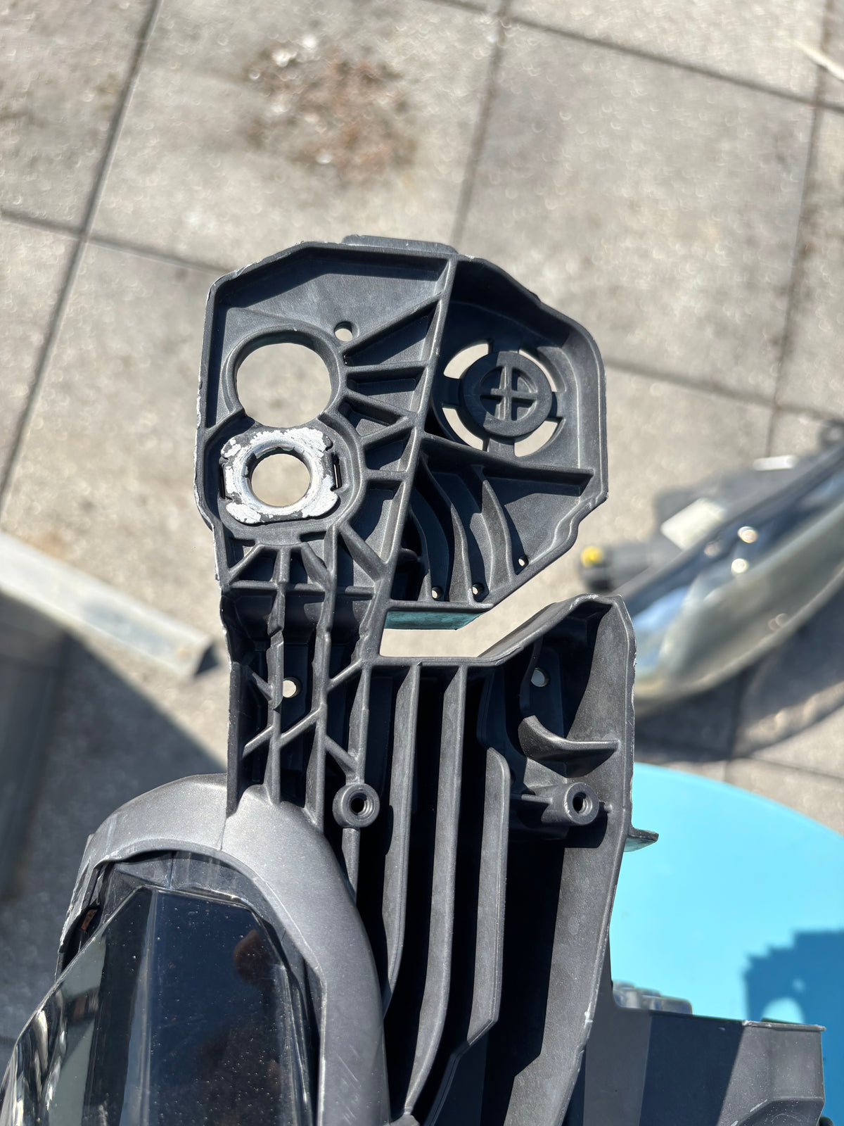 Phare avant droit Peugeot 3008 2