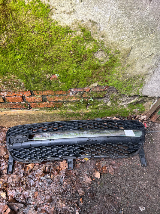 Grille avant Peugeot 107