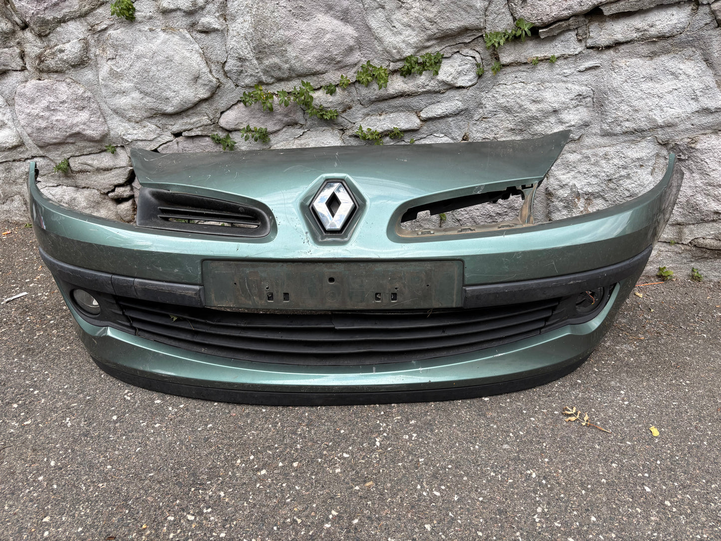 Pare choc avant Renault Clio 3 vert