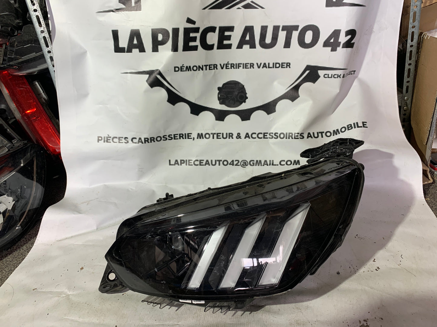 Phare avant gauche Peugeot 208 2 phase 1 FULL LED