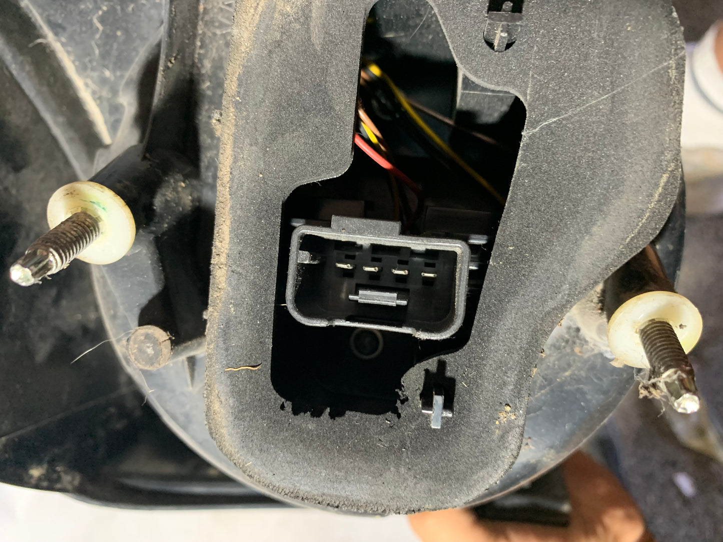 Feu arrière gauche extérieur Volkswagen golf 5 plus