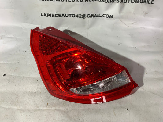 Feu arrière gauche Ford Fiesta 6 phase 1