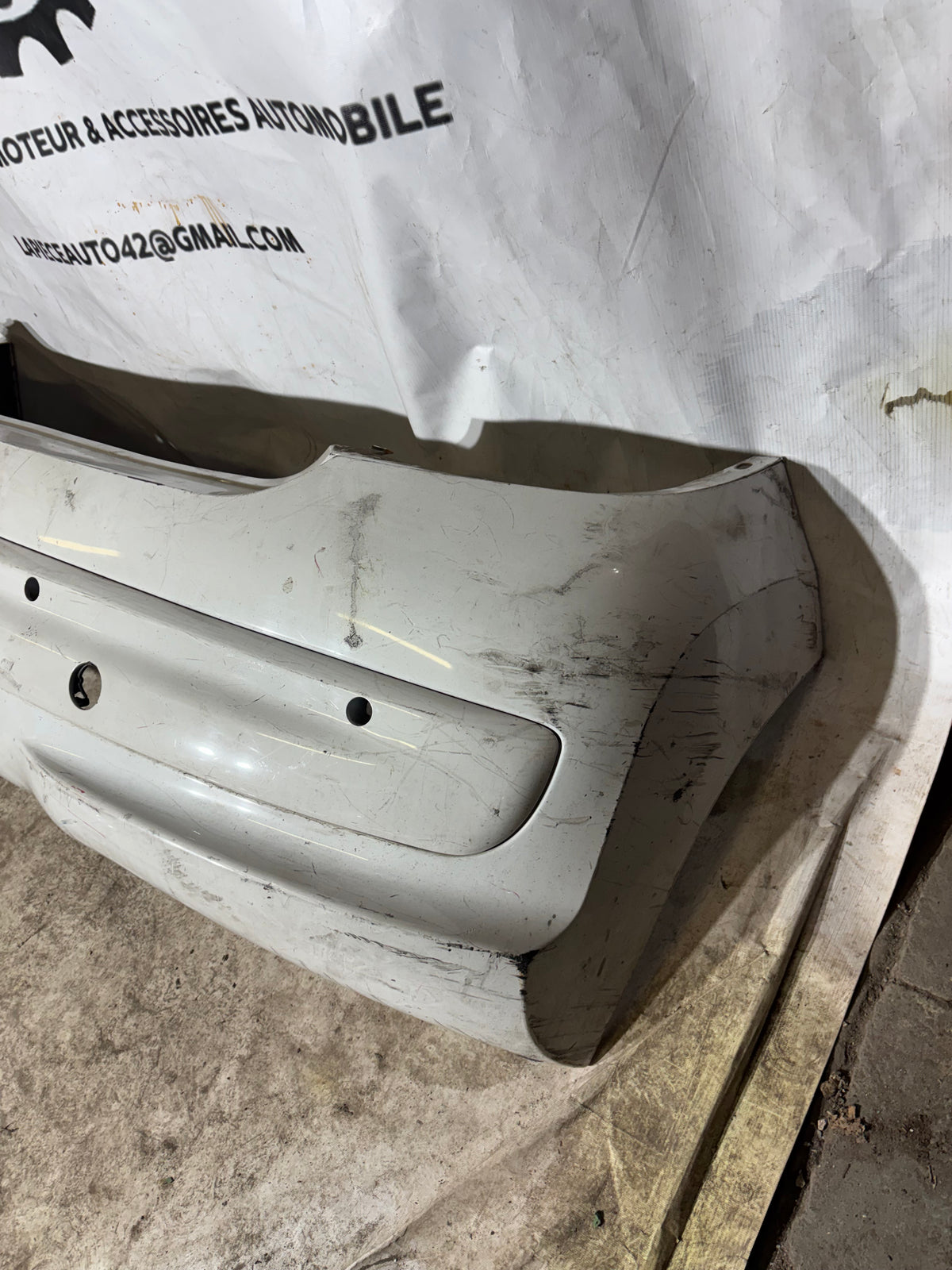 Pare choc arrière Peugeot 207 blanc