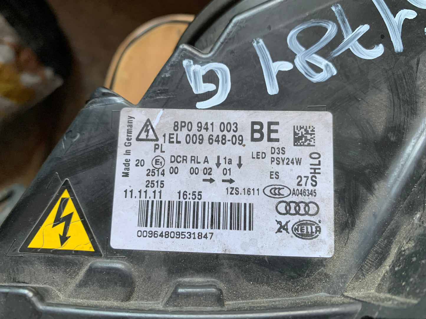 Phare avant gauche Audi A3 S3 8P phase 2 XÉNON