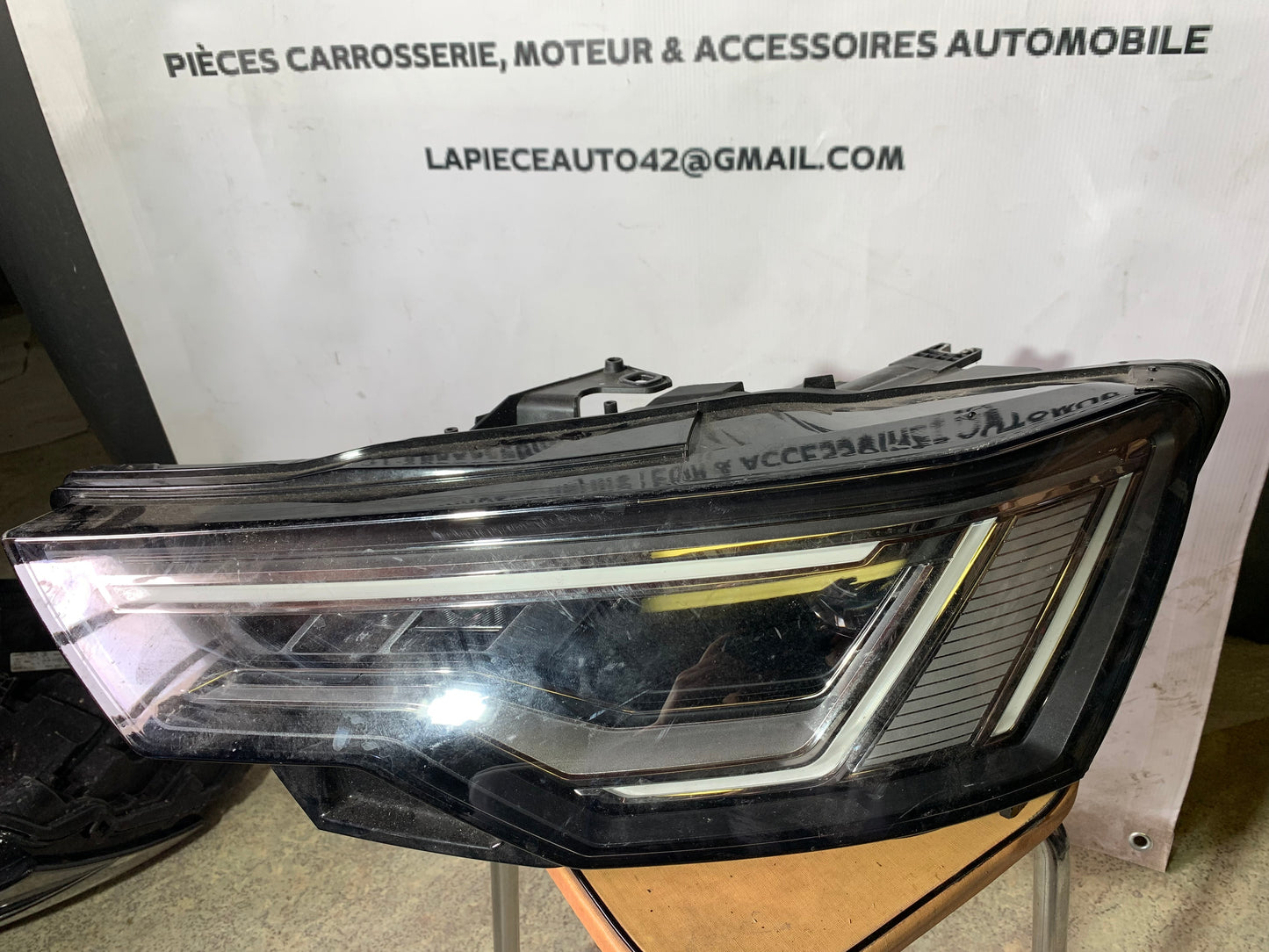 Phare avant gauche Audi A6 S6 C8 4K