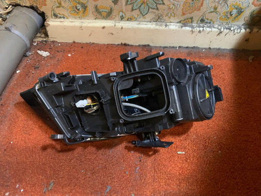 Phare avant gauche Audi A4 S4 (B8)