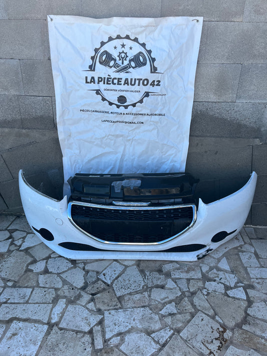 Pare choc AV blanc 9672794477 Peugeot 208 1