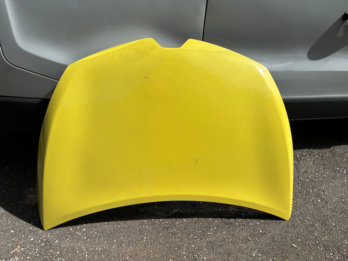 Capot Renault Clio 4 jaune