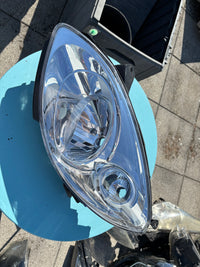 Phare avant gauche Renault Twingo 2 fond gris