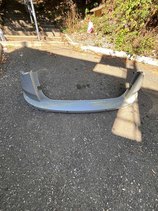 Haut de pare choc Arrière gris 57A807421 Skoda Karoq