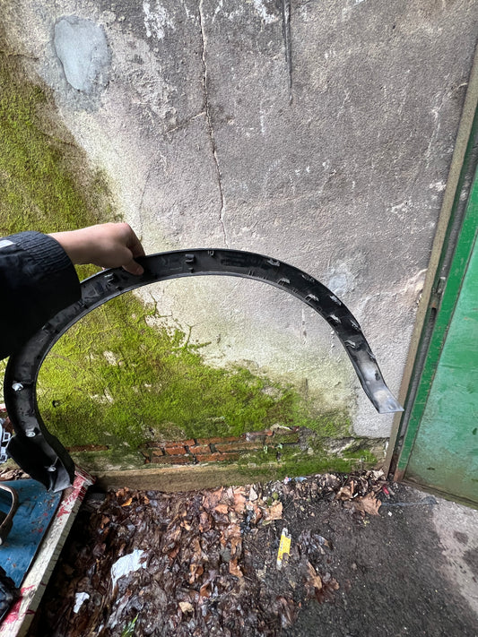 Elargisseur d’aile arrière droit NISSAN qashqai 2