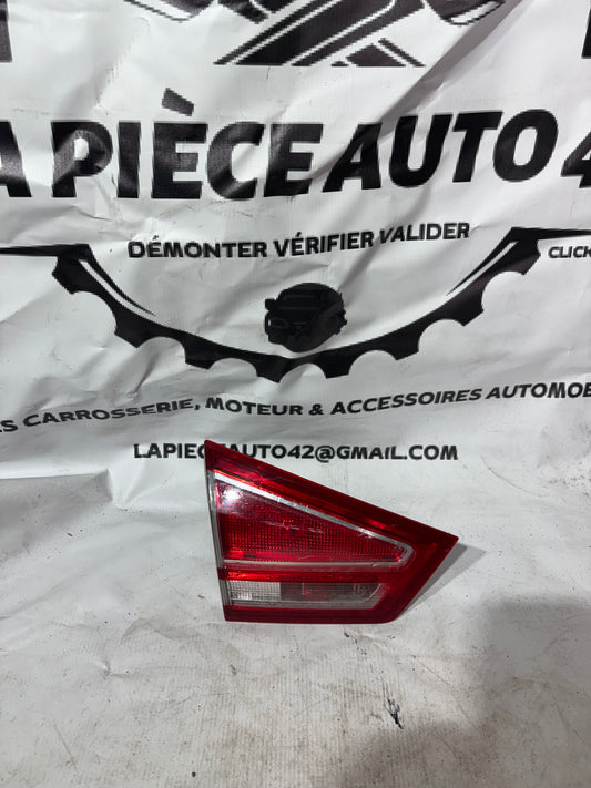 Feux de coffre arrière gauche Ford B-Max