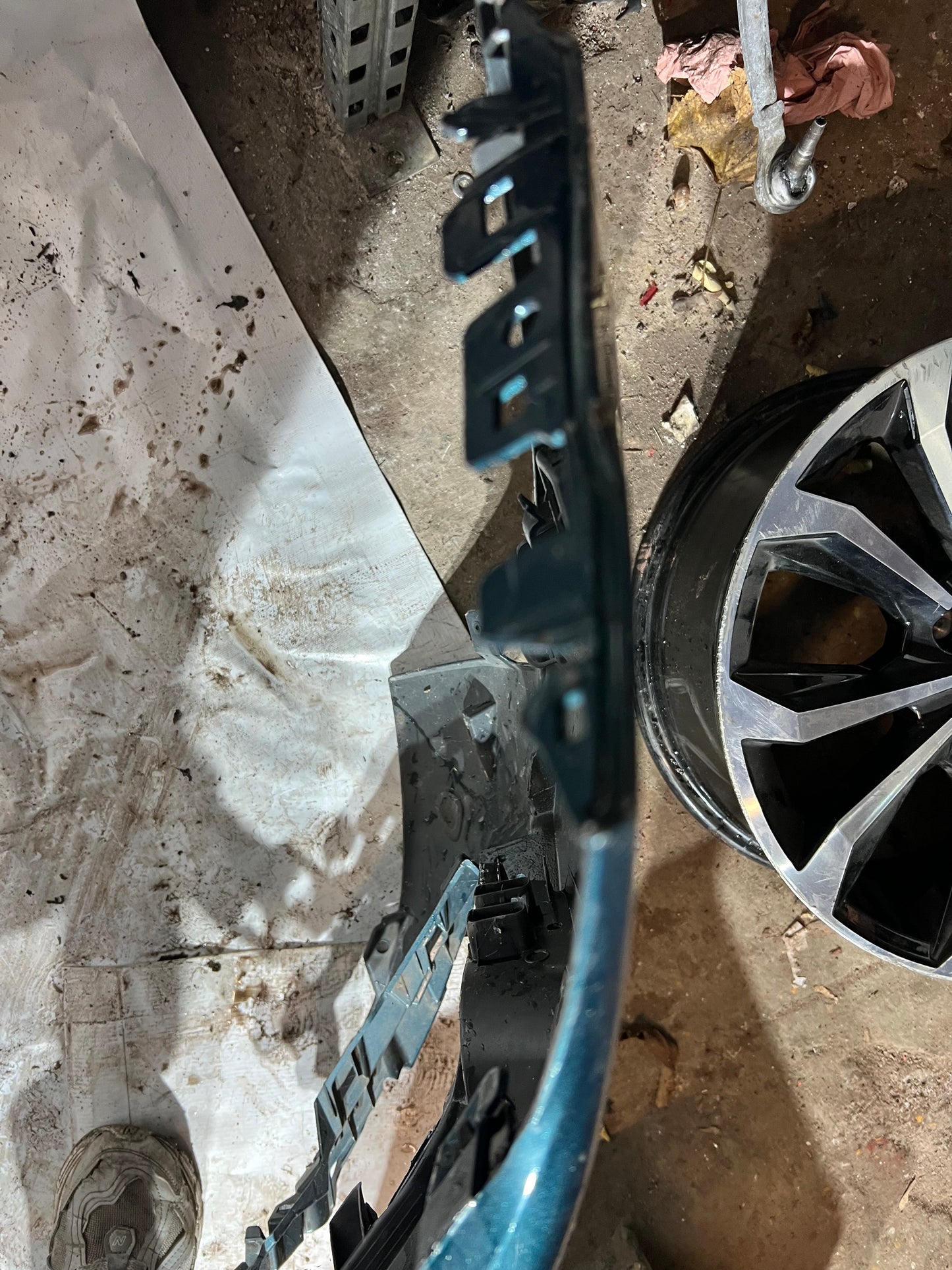 Pare chocs avant Peugeot 5008 2