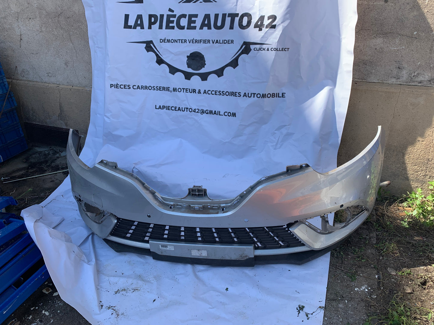 Pare choc avant Renault Scenic 4 phase 1, 6 trous radars