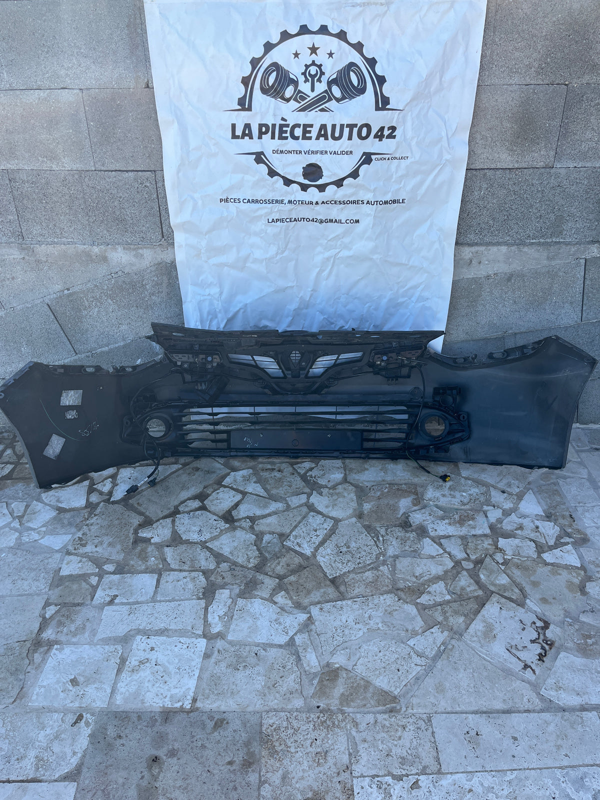 Pare choc AV gris foncé 620221920R Renault Clio 4 Phase 1