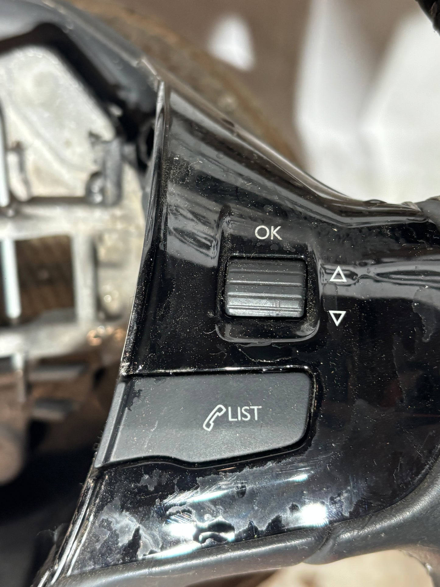 Volant Peugeot 308 2 phase 2