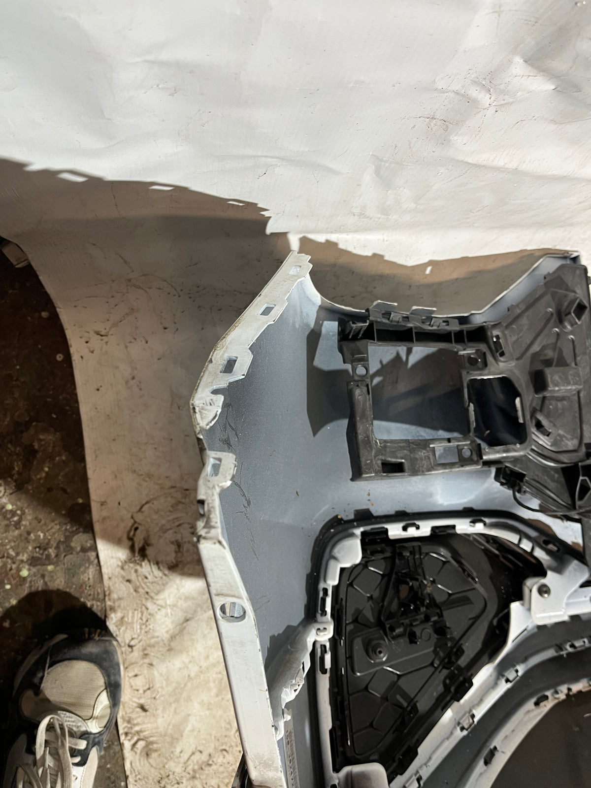 Pare choc arrière Audi Q2 blanc (81A)