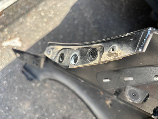Aile avant droite Renault Clio 4 noir