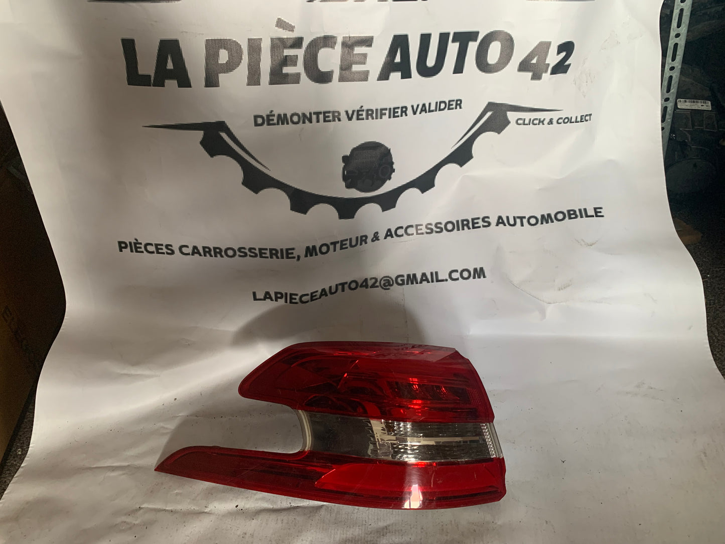 Feu arrière gauche Peugeot 308 T9 SW