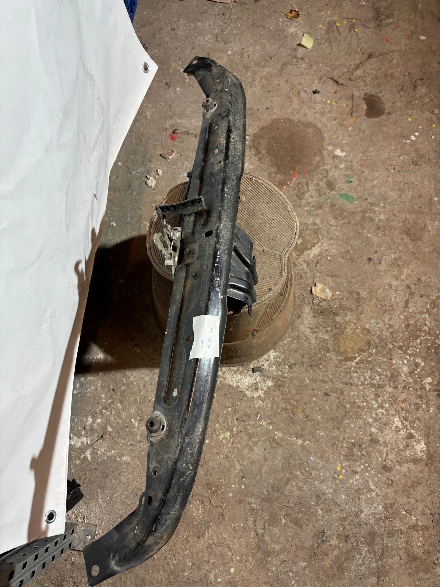 Traverse supérieur Peugeot 206+