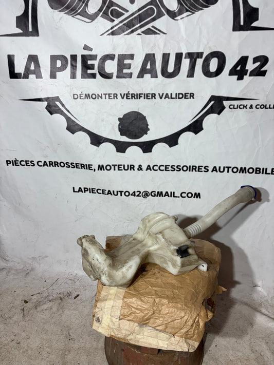 Réservoir de lave glace Peugeot 5008 / 3008