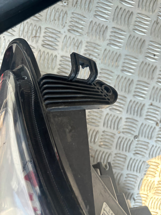 Renfort arrière Renault Clio 5