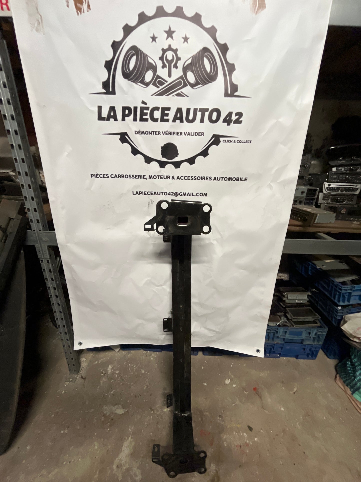 Renfort avant Renault Megane 4