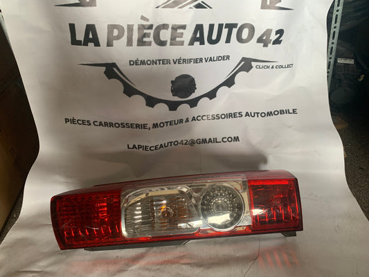 Feu arrière droit Peugeot boxer 3 phase 1