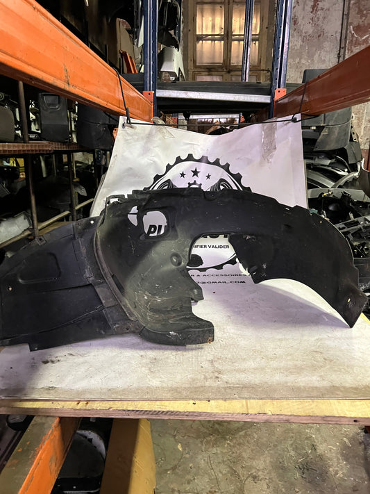 Pare boue avant gauche Skoda Fabia