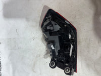 Feux arrière gauche Audi A1 (82A)