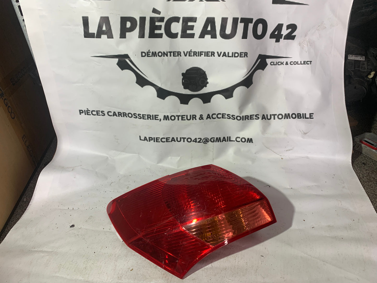 Feu arrière gauche Kia Venga