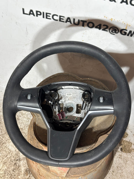 Volant Tesla Model 3