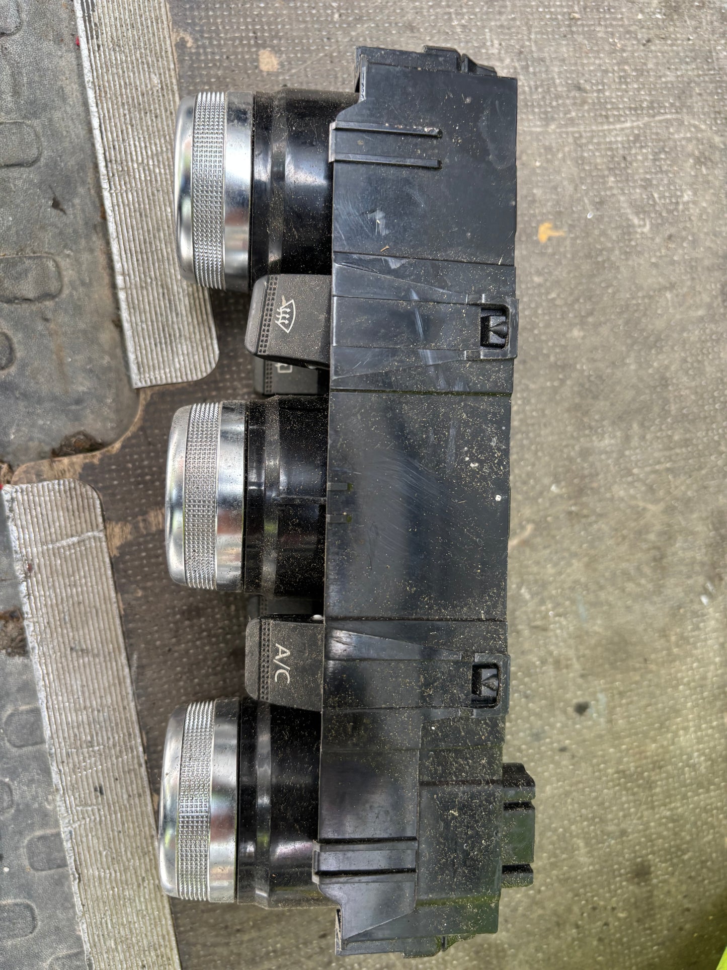 Commande de chauffage Renault Clio V