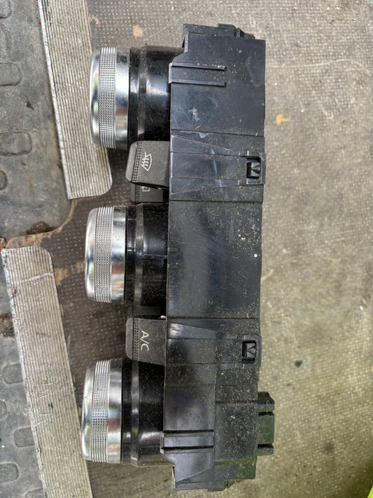 Commande de chauffage Renault Clio V