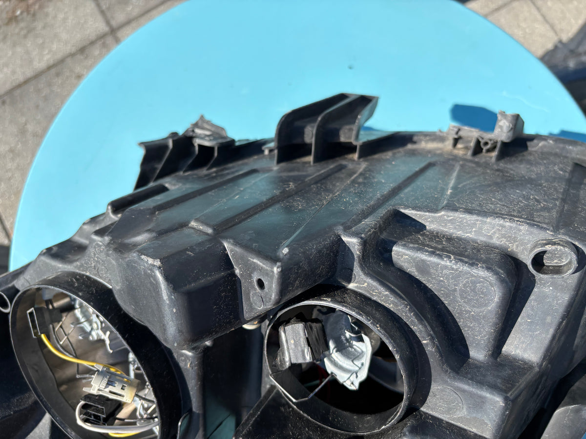Phare avant droit Peugeot 207