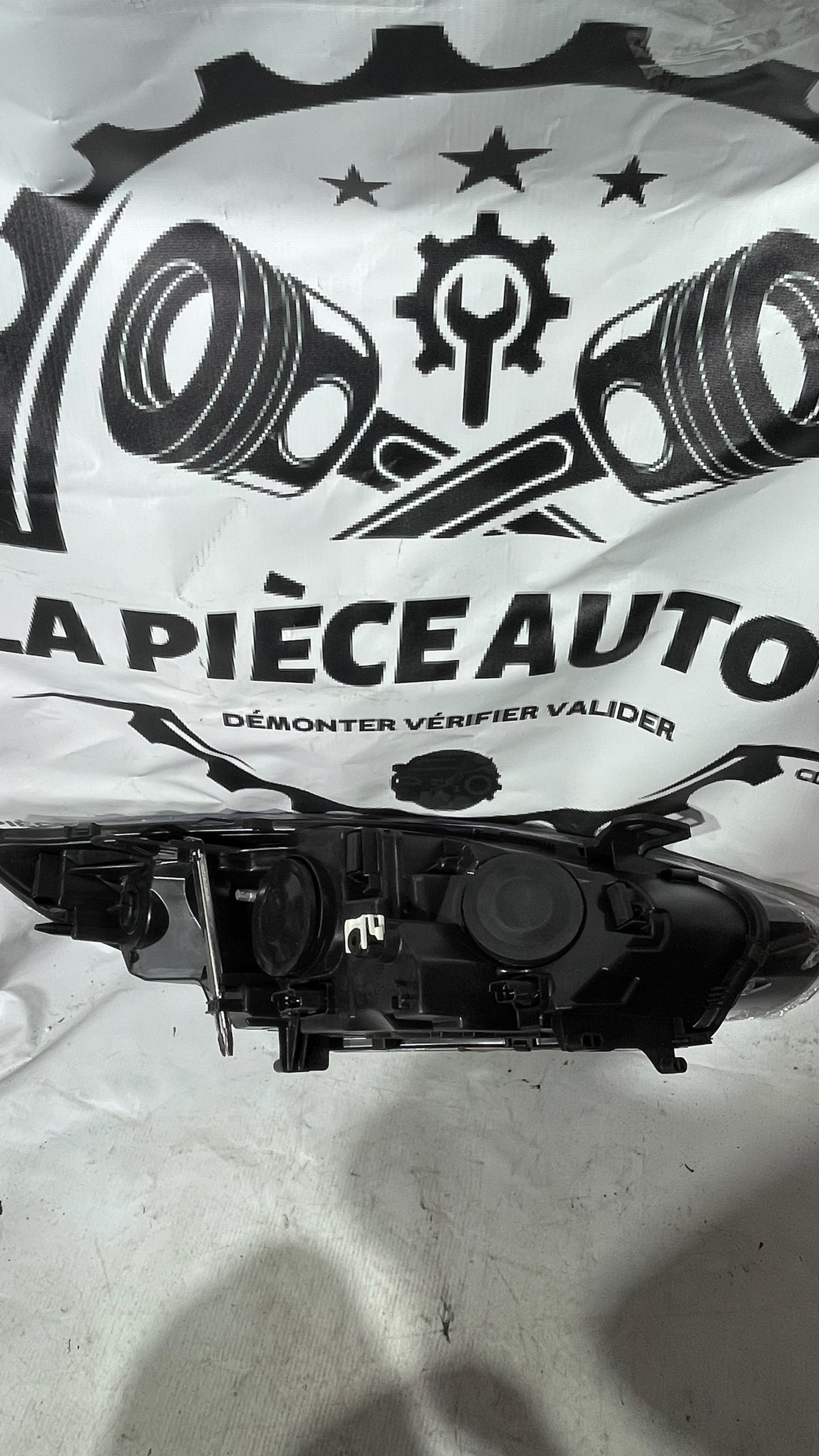 Phare avant gauche Renault Megane Fond noir