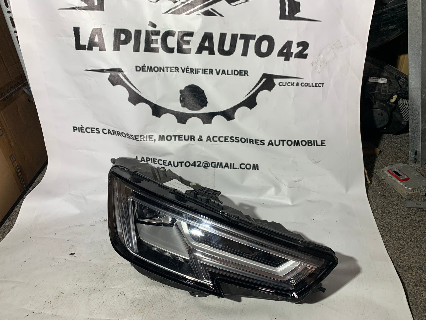 Phare avant droit Audi A4 S4 B9 (8W)