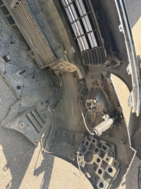 Pare choc avant Peugeot 3008 1 avec Radar + emplacement phare Xénon