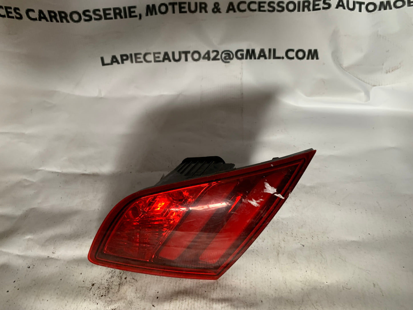 Feu arrière droit intérieur Peugeot 308 T9