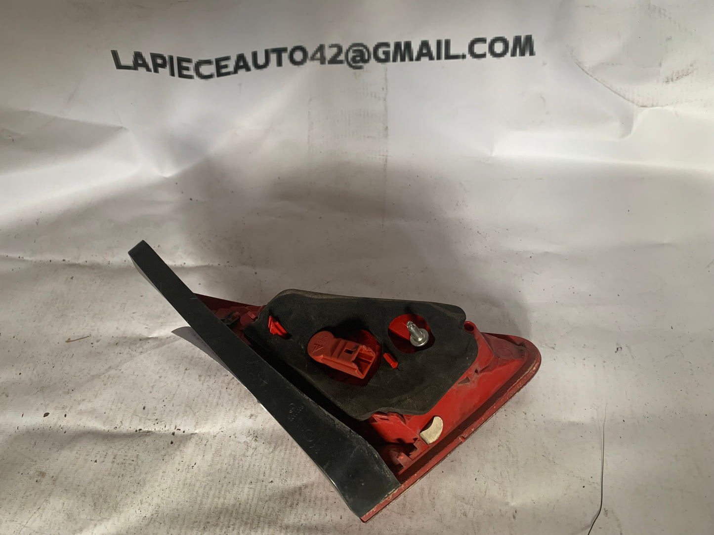 Feu arrière droit intérieur Peugeot 3008 1 phase 1