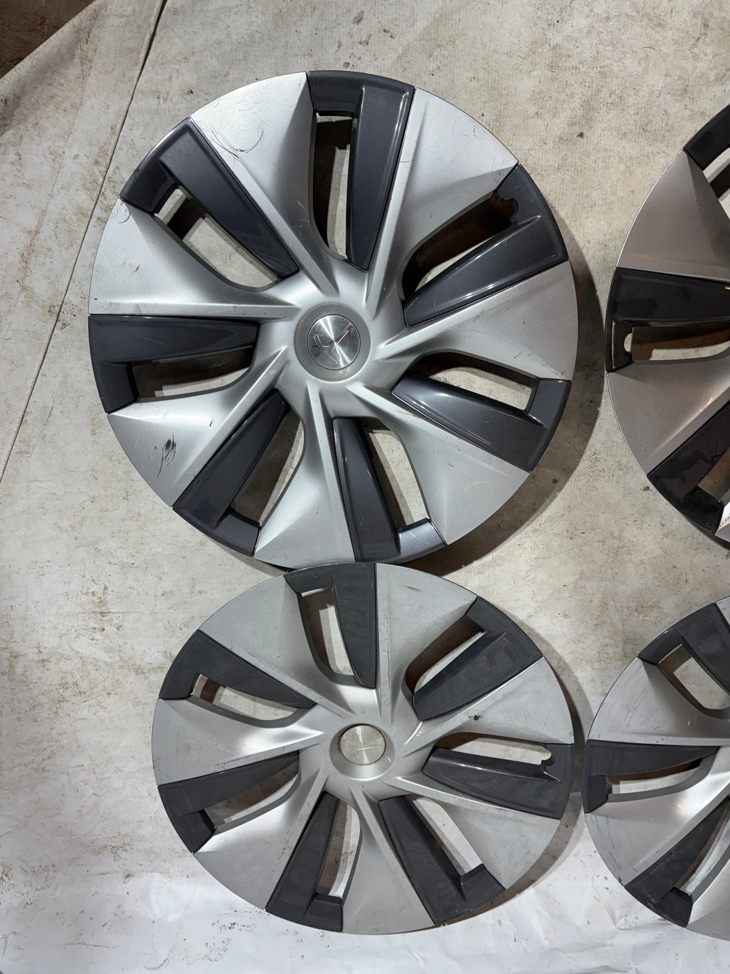 Enjoliveur Tesla Model Y lot de 4