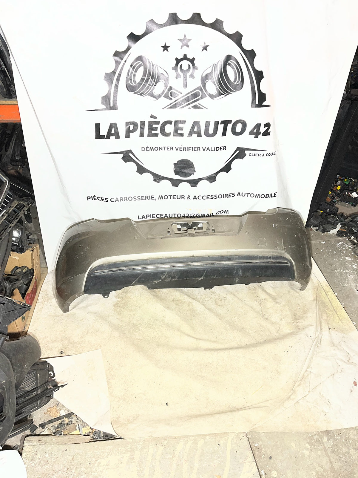 Pare choc arrière Citroën C4 2 marron