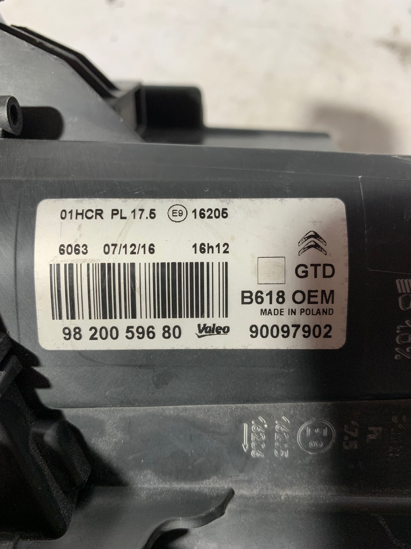 Phare avant gauche Citroen C3 3