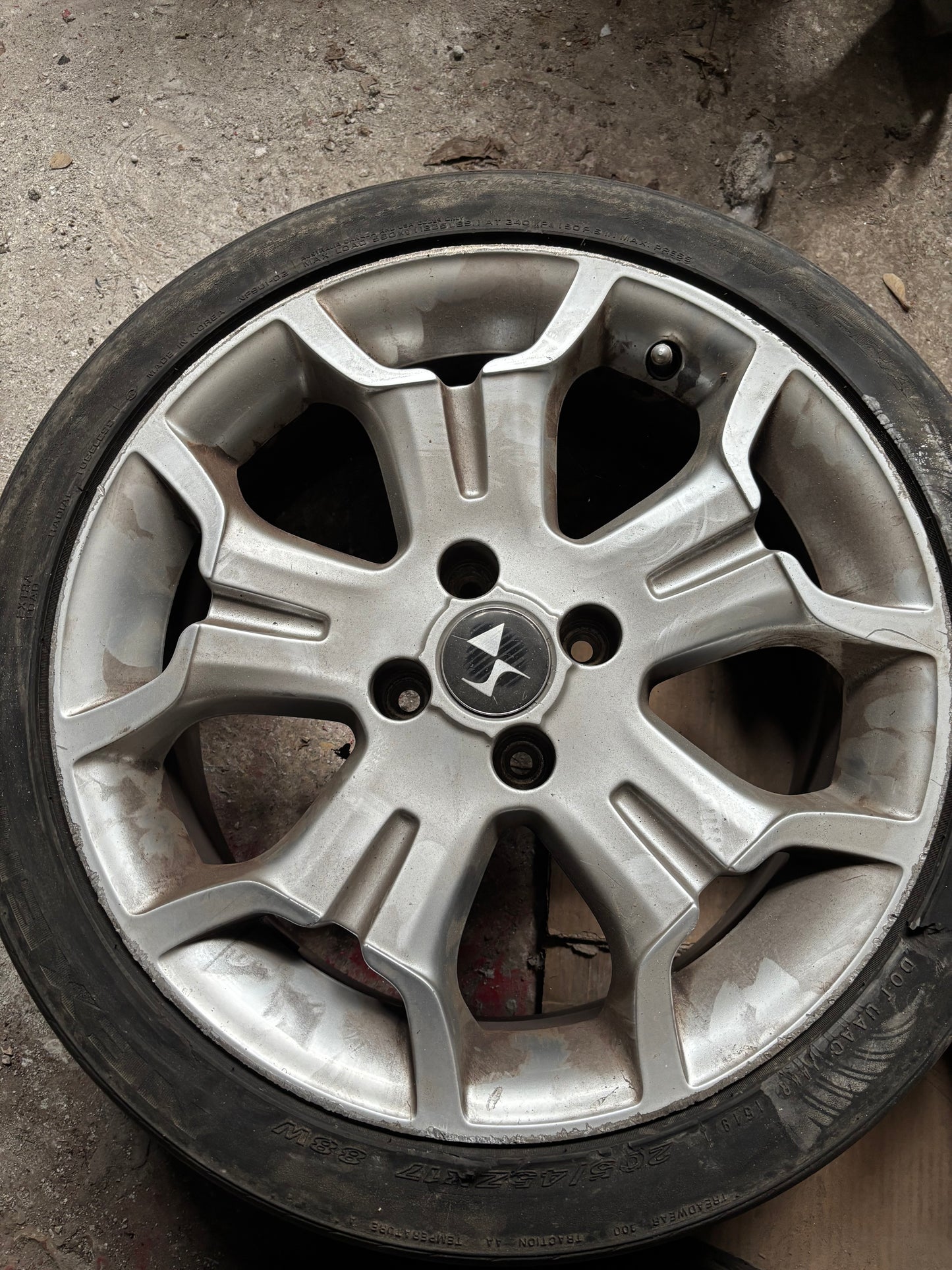 Jante Alu Citroën DS3 17pouces 9887754377