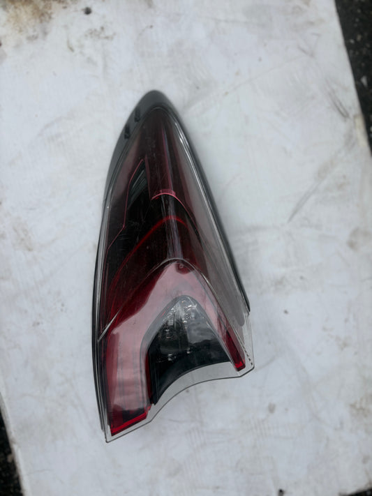 Feux arrière gauche c hr